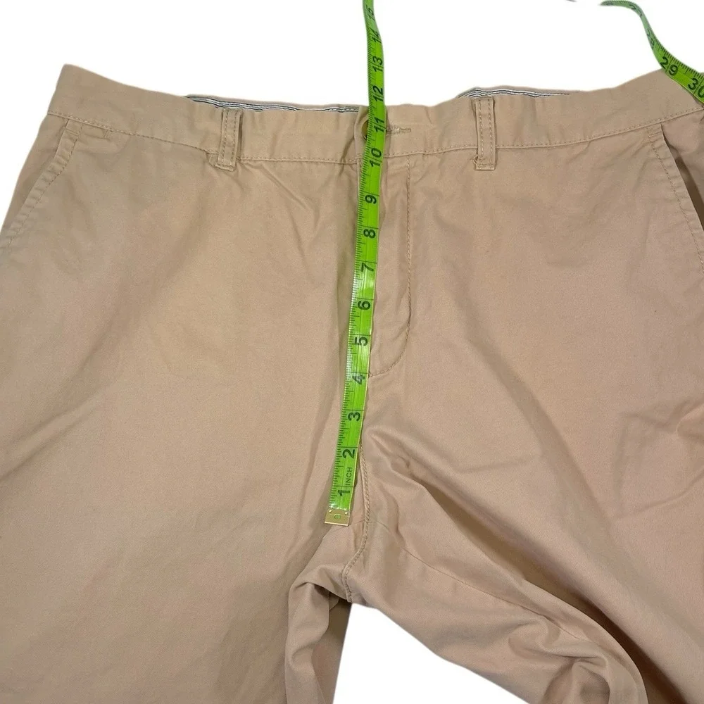 Tommy Hilfiger 38/32 Tan Chino Pants Custom Fit Flat Front Prep Classic Business